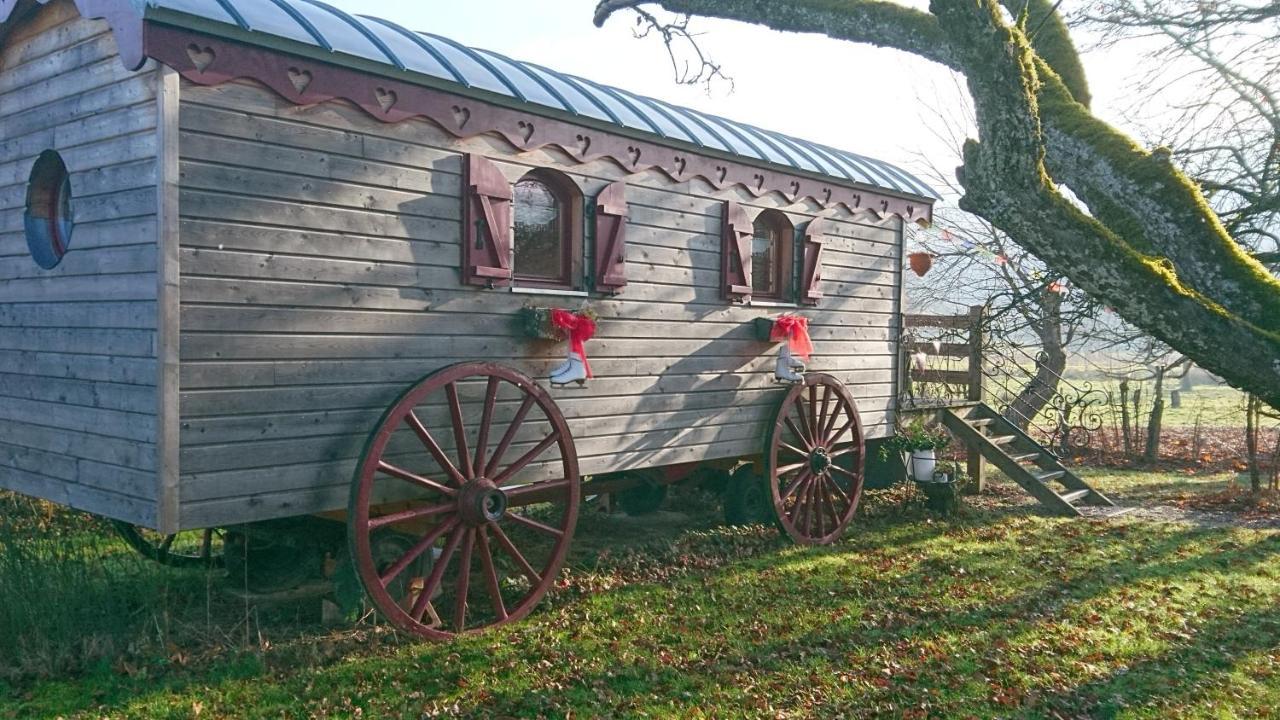 Roulotte Le Temps De Rever Bed & Breakfast Saint-Michel-sur-Meurthe Екстериор снимка